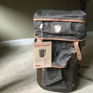 Fjallraven NWT Stubben Backpack L dark olive with two custom optional sidebags